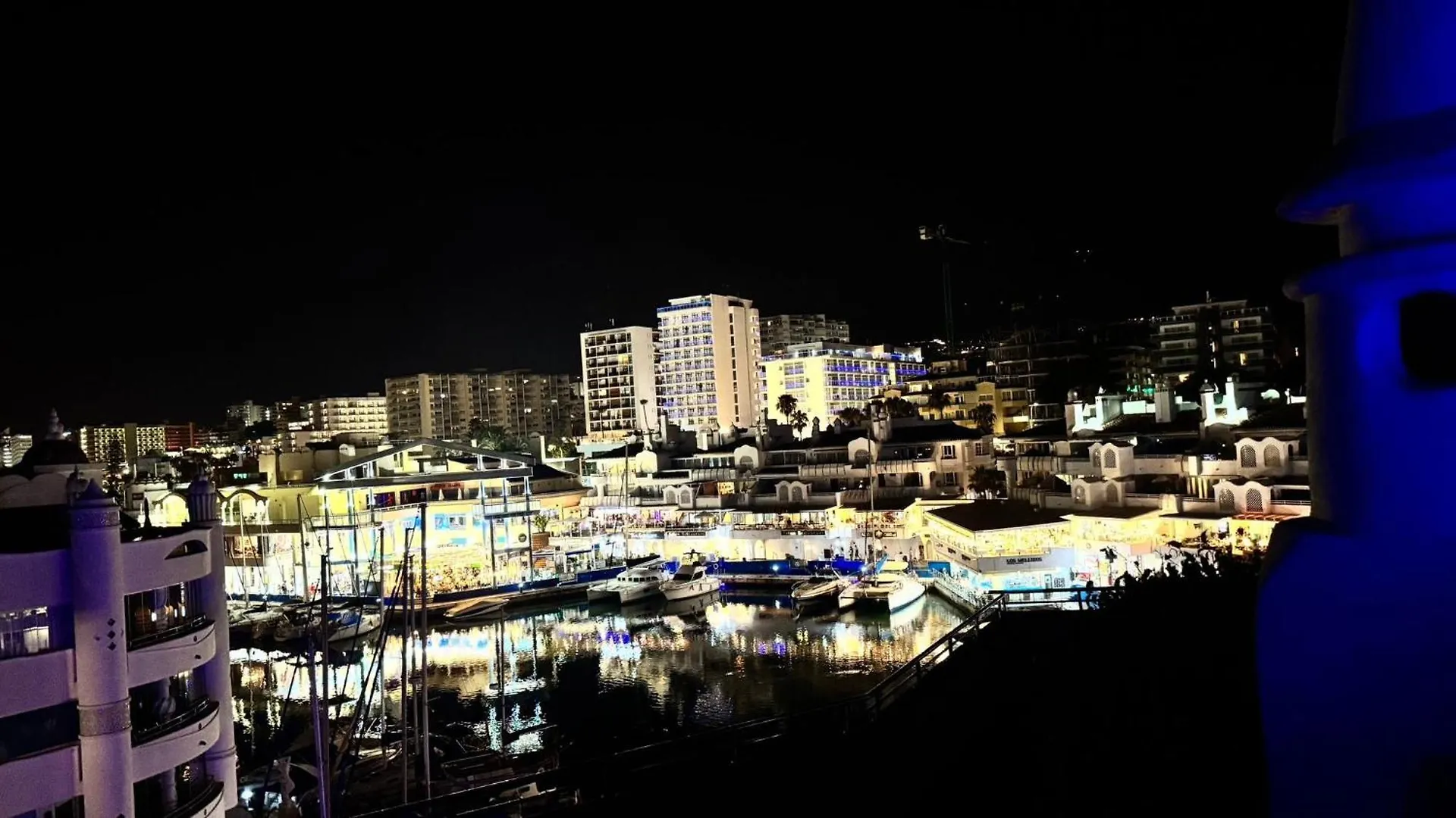 Apartmán Lujoso Atico Duplex En Puerto Marina Benalmádena