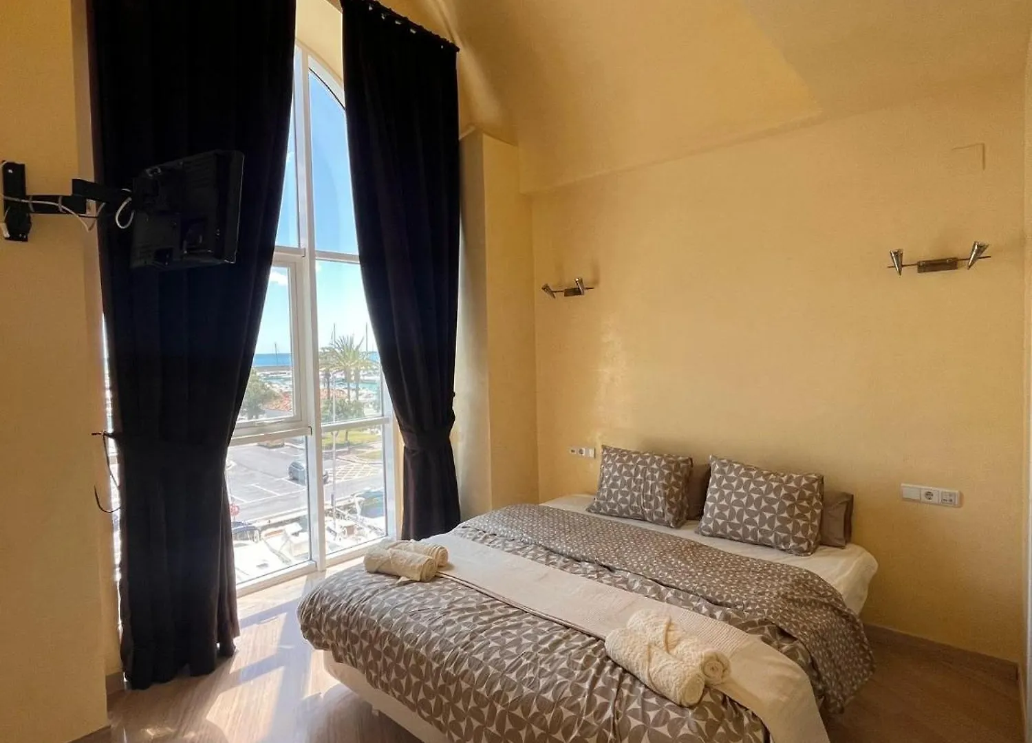 Lujoso Atico Duplex En Puerto Marina Apartment Benalmadena