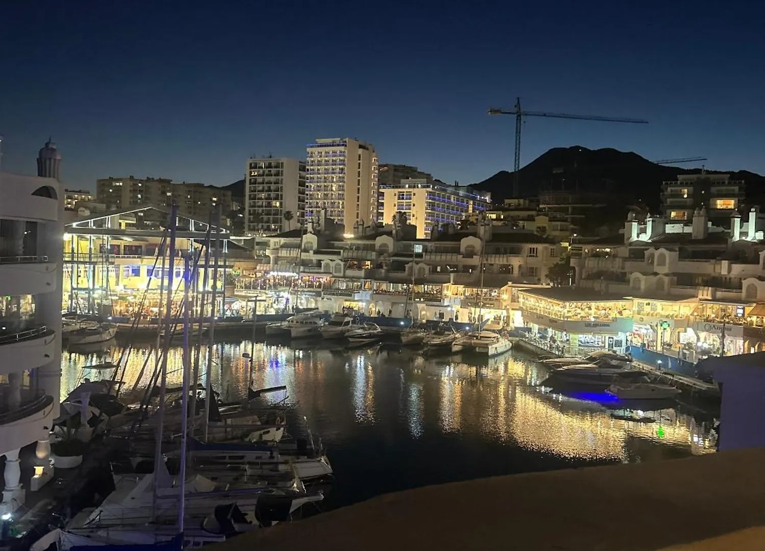 Lujoso Atico Duplex En Puerto Marina Apartman Benalmádena Spanyolország