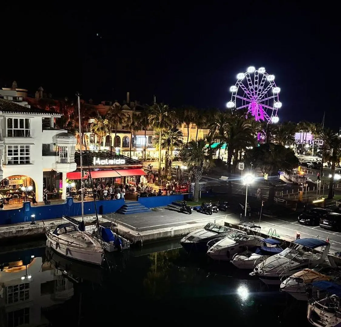 ベナルマデナLujoso Atico Duplex En Puerto Marinaアパートメント 0*, ベナルマデナ